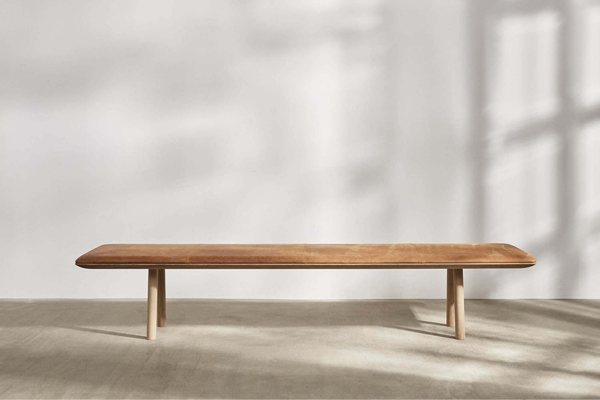 Oak upholstered bench discount