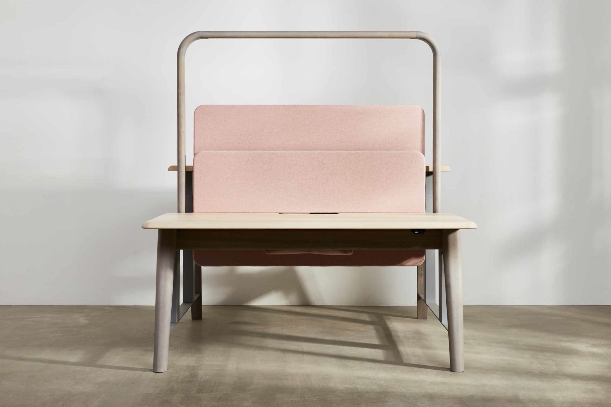 Benchmark - Handmade English Furniture - Sage Sit-Stand